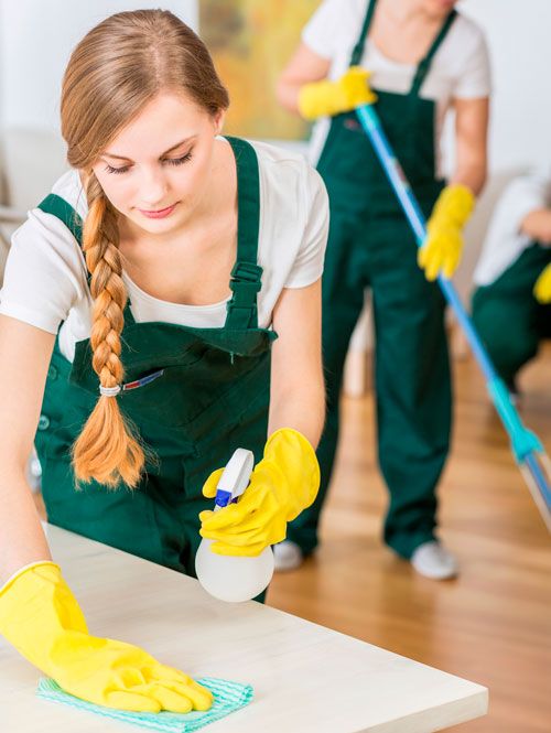 Cleaner mopping floor